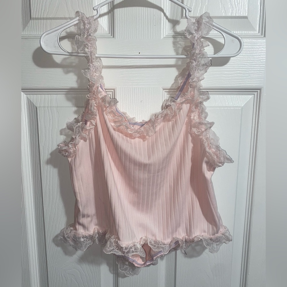 Pink Lace Ruffled Tank Top - Picture 3 of 4